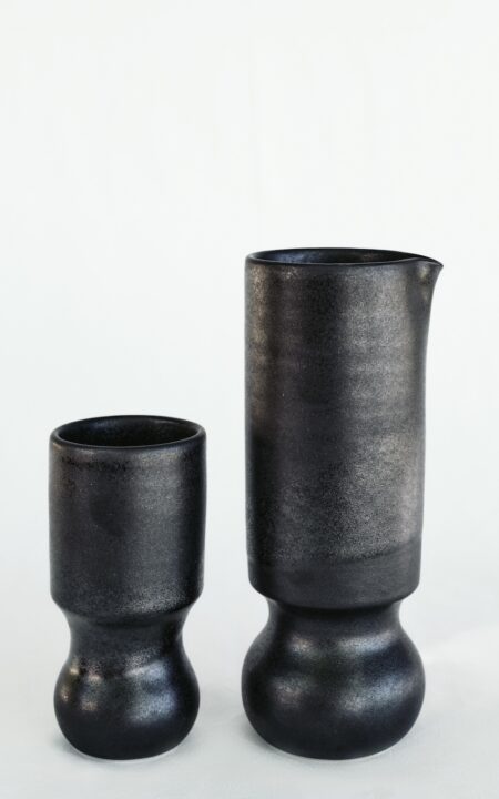 le pichet boule et ses verres